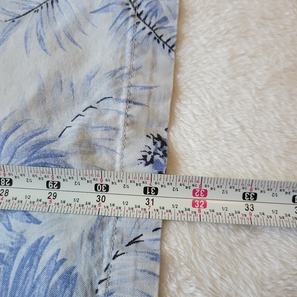 Tommy Bahama Shirt Mens 3XL Silk Floral All Over Pattern Hawaiian Blue White SS - Picture 8 of 8